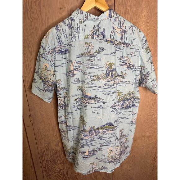 Saks Fifth Avenue Tori Richard Blue Beach
Button Down Aloha Shirt Men Size L - Picture 2 of 7